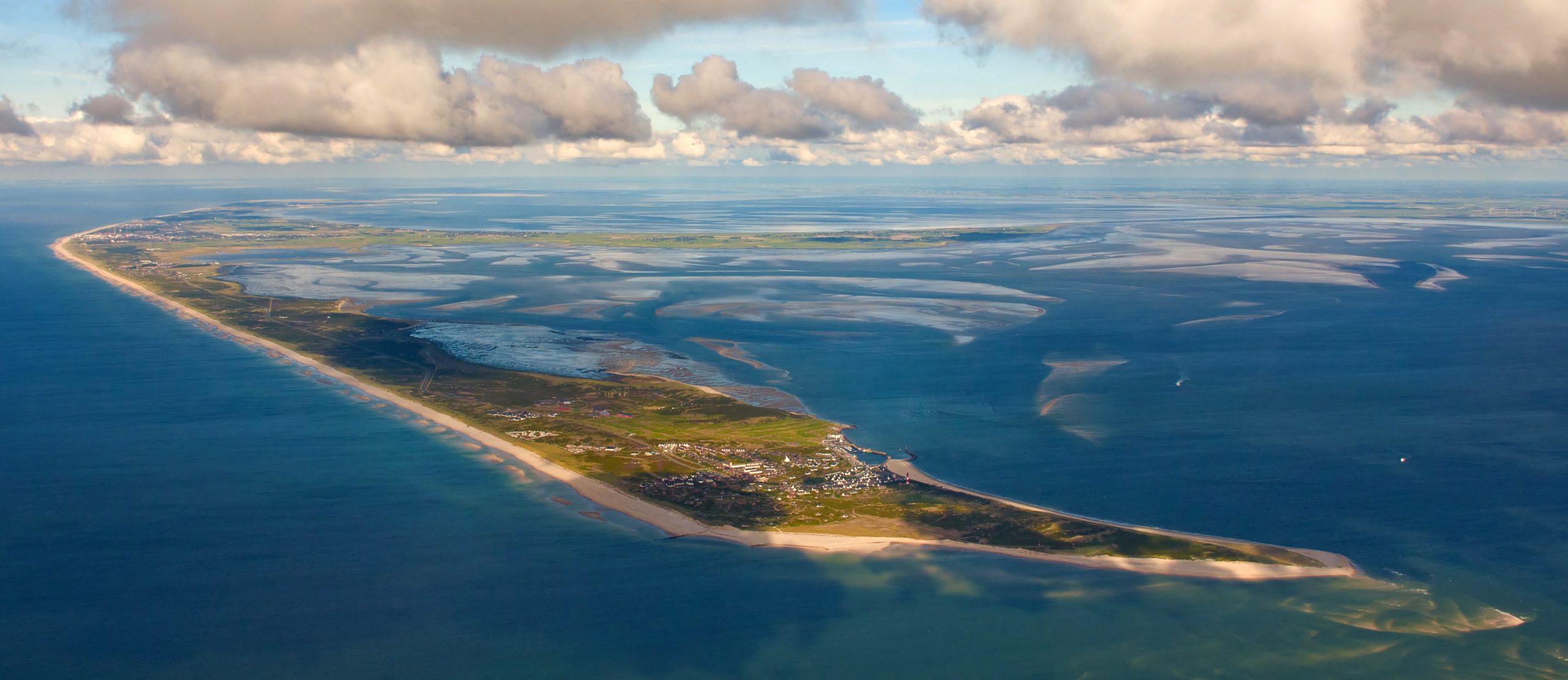 Quelle: https://de.wikipedia.org/wiki/Sylt#/media/Datei:13-09-29-nordfriesisches-wattenmeer-RalfR-05.jpg (C) Ralf Roletschek